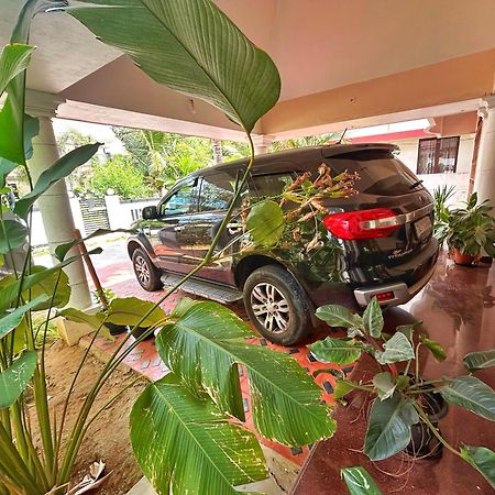La Casa Trivandrum 4 Bhk Ac Luxury Villa At City Centre, Just 6 Kms To Airport Thiruvananthapuram Buitenkant foto