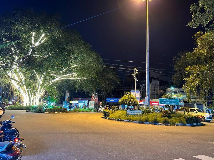 La Casa Trivandrum 4 Bhk Ac Luxury Villa At City Centre, Just 6 Kms To Airport Thiruvananthapuram Buitenkant foto