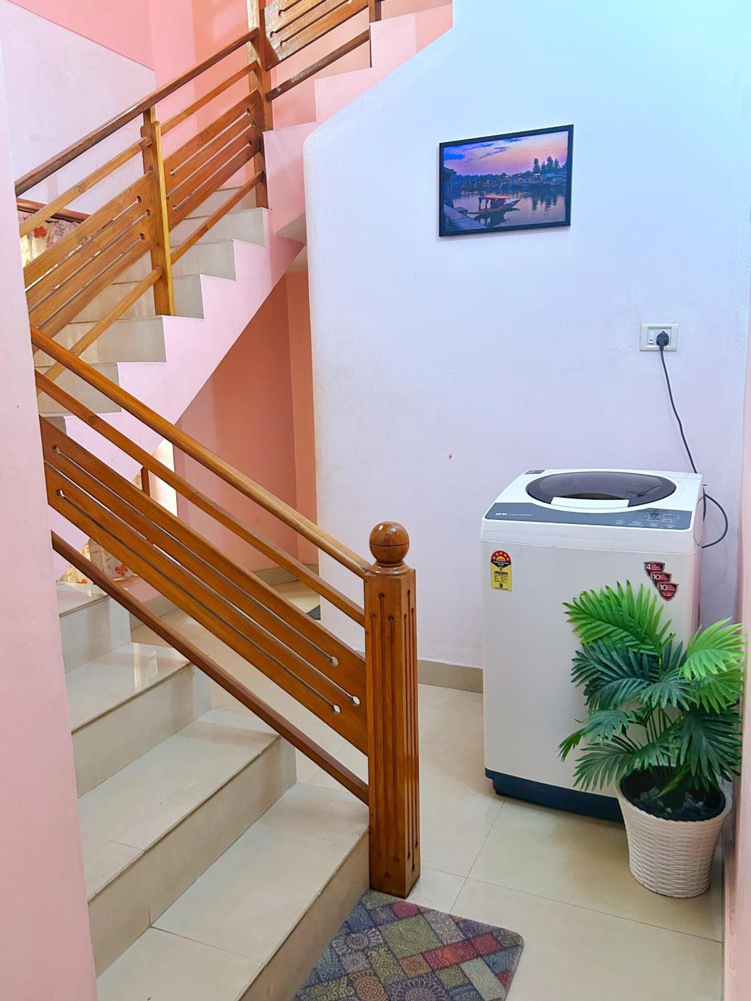 La Casa Trivandrum 4 Bhk Ac Luxury Villa At City Centre, Just 6 Kms To Airport Thiruvananthapuram Buitenkant foto